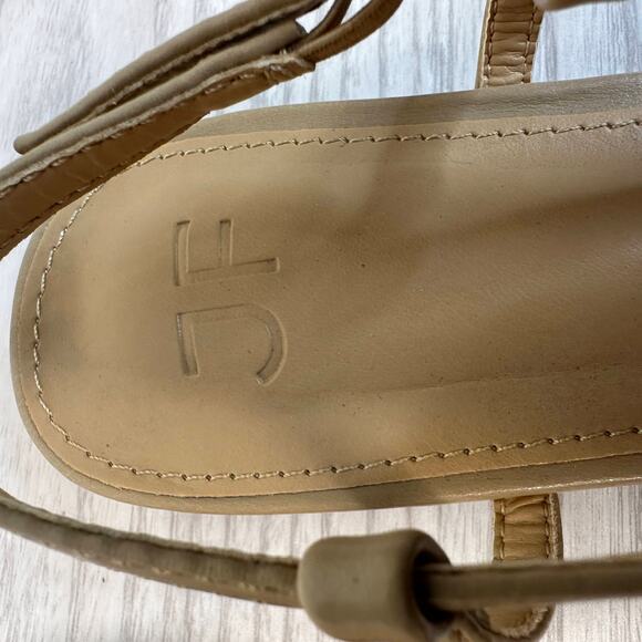 JustFab Carmina Slingback Flat Shoes 8.5 Nude Black Adjustable Buckle Colorblack - Picture 10 of 12